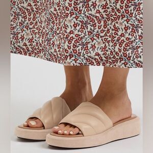 NIB ATP Atelier Bergamo Sand Nappa Leather Quilted Padded Platform Slide Sandals